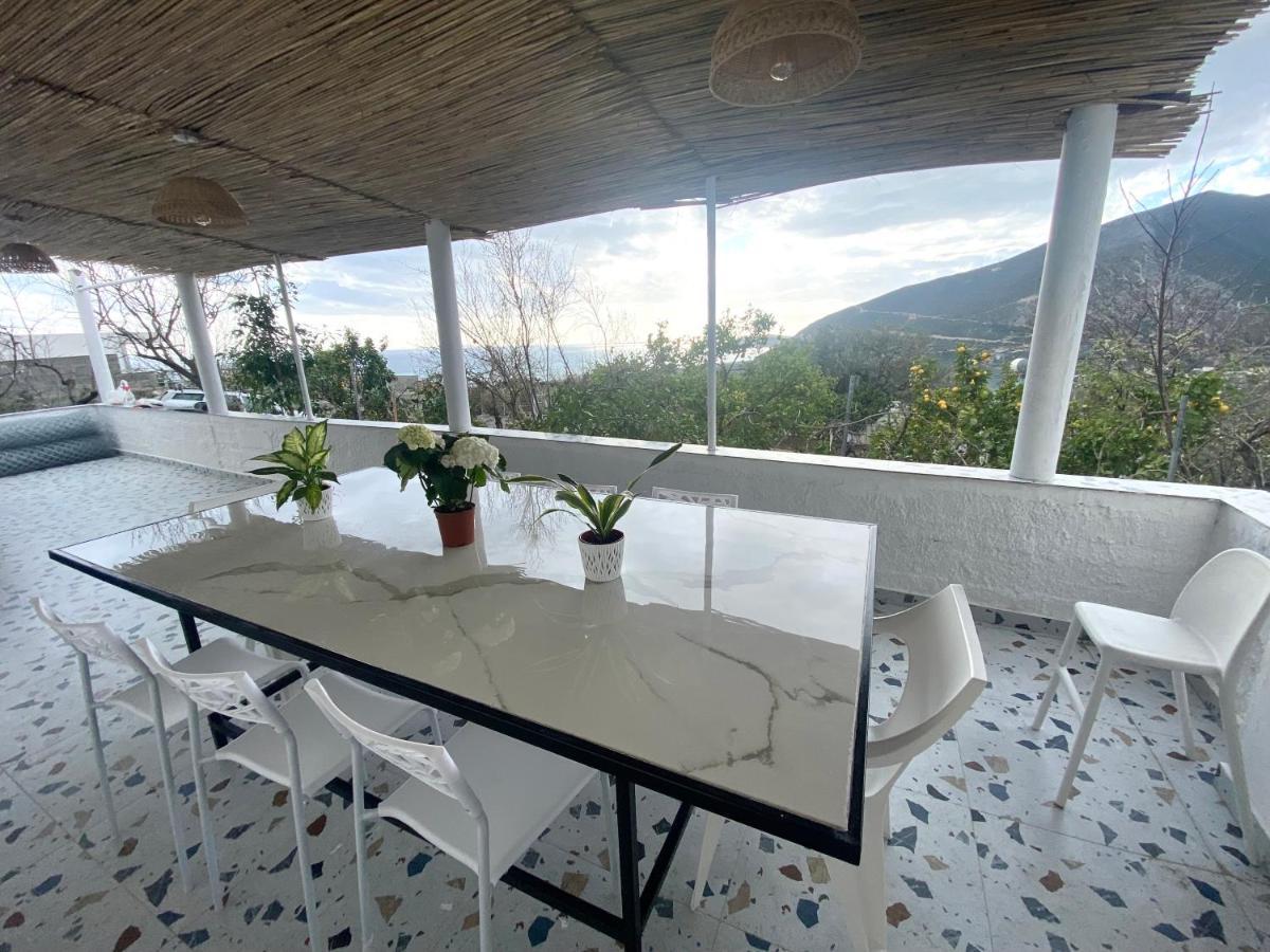 Maison Bellevue - 2 Bdrm Villa In Borsh Beach Екстер'єр фото