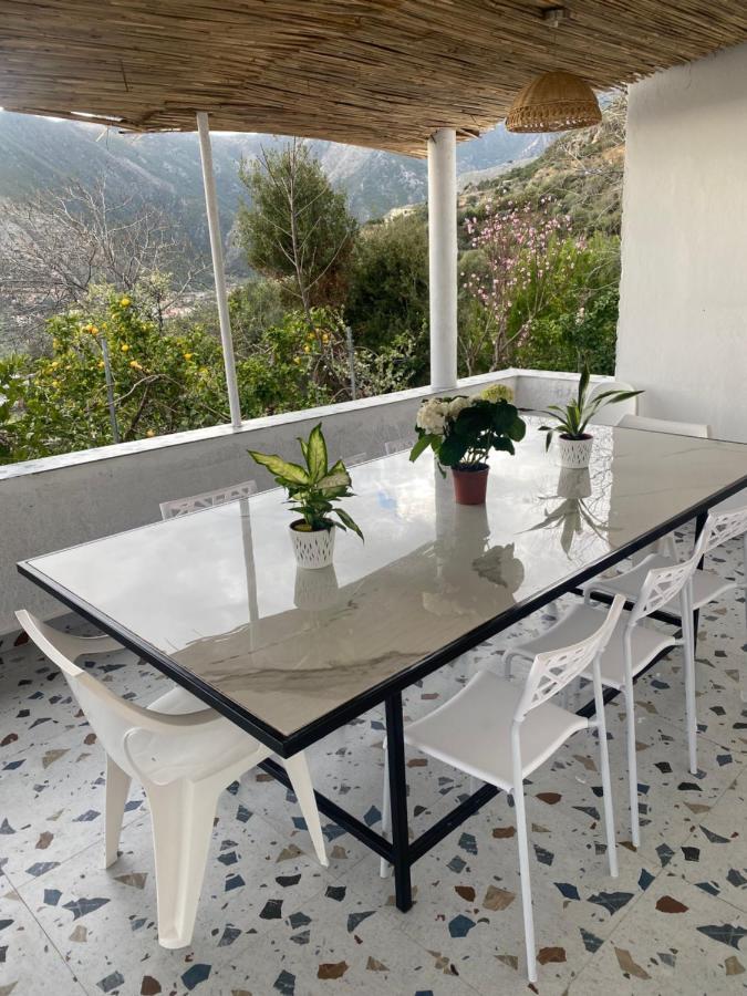 Maison Bellevue - 2 Bdrm Villa In Borsh Beach Екстер'єр фото